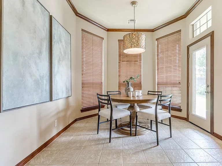 16616 Hardwood Pl — Photo 8