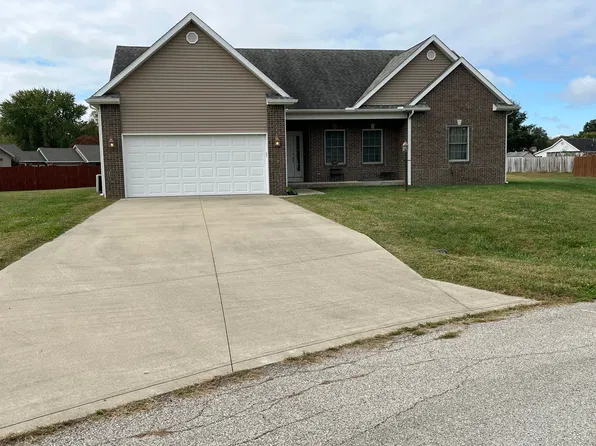 7980 Tina Marie Ct, Terre Haute, IN 47805