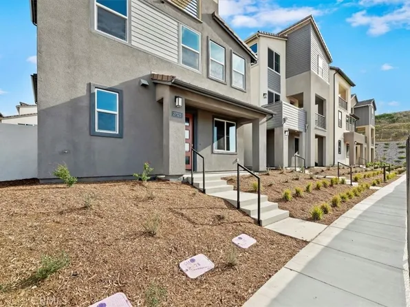 27323 Maverick Pl, Valencia, CA 91381