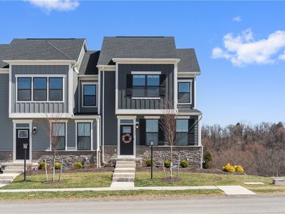 203 Marketplace Ave, Coraopolis, PA, 15108