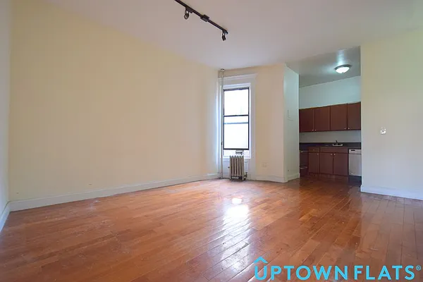Rented by Uptown Flats LLC | media 3