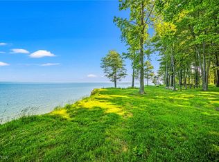 Lake Rd, North Kingsville, OH 44068