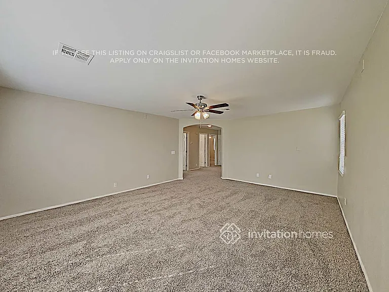 1425 E Lakeview Dr — Photo 12