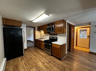 836 6th St #1, Rensselaer, NY 12144