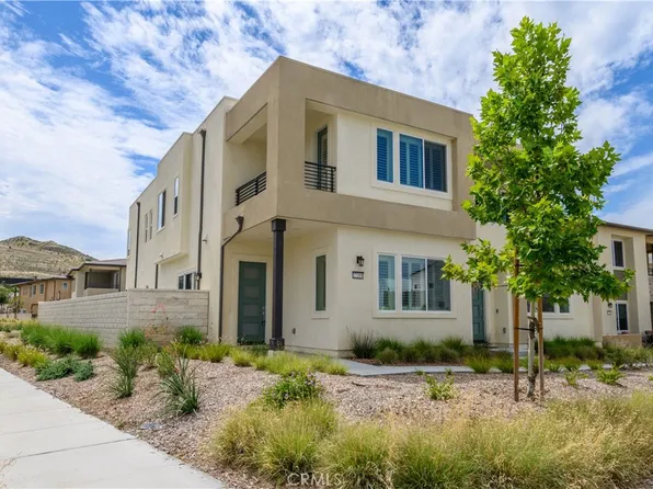 27205 Red Willow Ct, Valencia, CA 91381