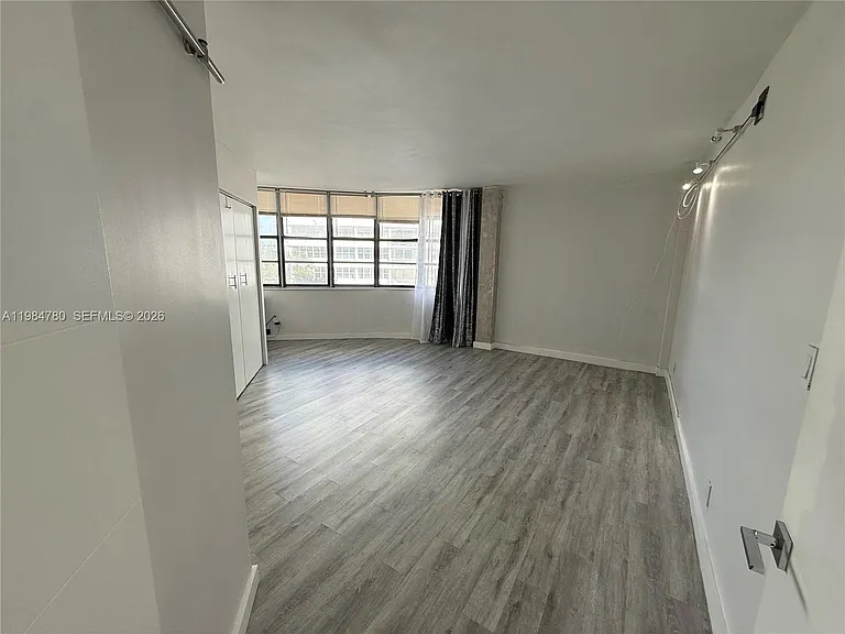 1825 S Ocean Dr #305 — Photo 18