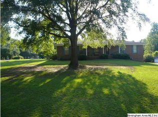 220 Lakeshore Dr, Jemison, AL 35085