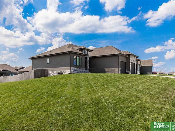 3rd image of 4504 N 205th St