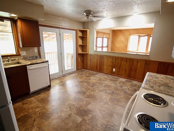 3rd image of 1530 N 61st St