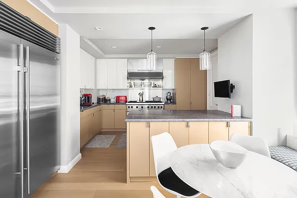 Sold by Corcoran | media 3