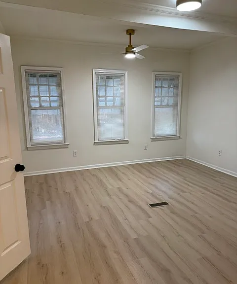 1605 Peachtree St — Photo 22
