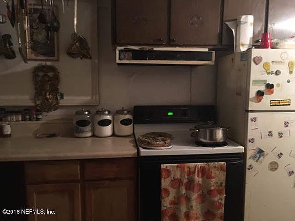 4th image of 1745 Powhattan St