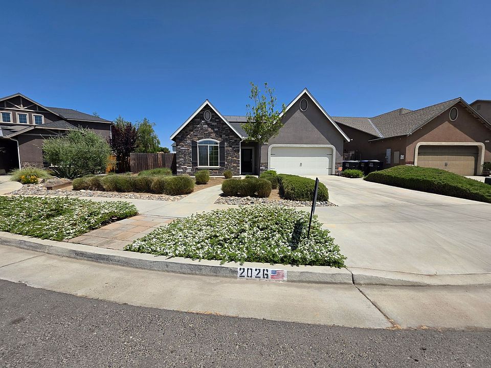 1st image of 2026 W Crystal Ave