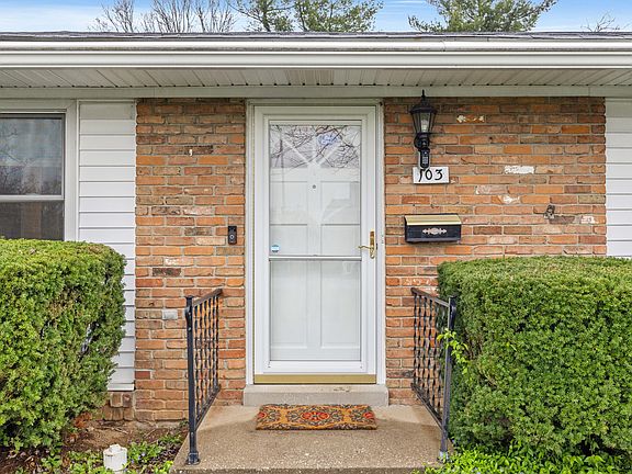 3rd image of 103 Tartan Dr