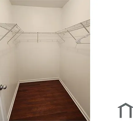 2232 Leicester Way SE — Photo 5