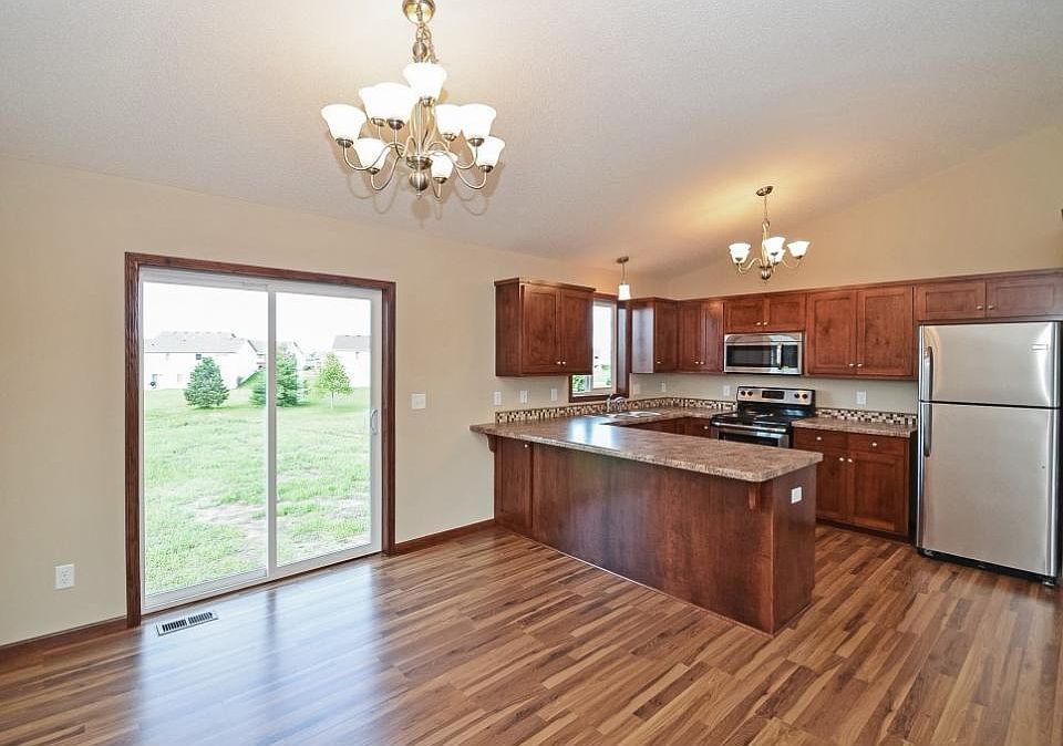 2nd image of 18821 Smith Dr NW