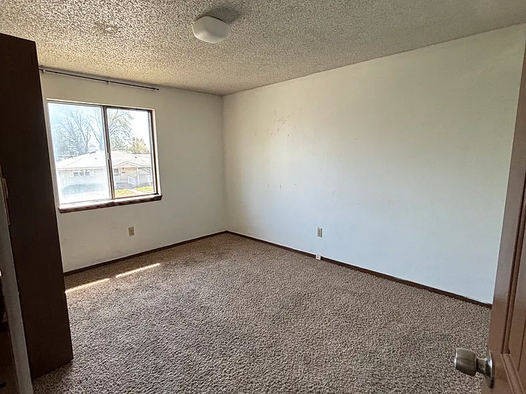 675 Garfield St #3 — Photo 8
