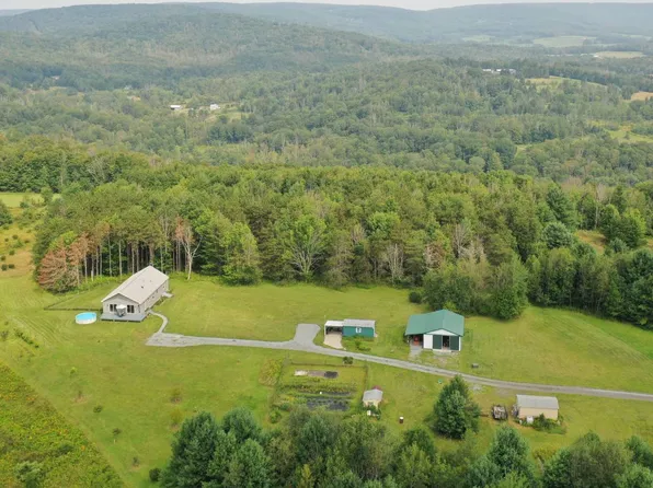 411 Dibble Run Rd, New Albany, PA 18833