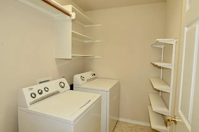 138 Chestnut Ct — Photo 25