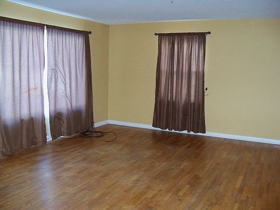 4th image of 514 Avenue C