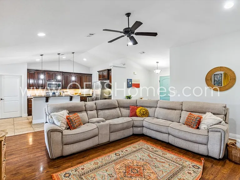 8170 Tavira St — Photo 10