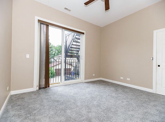 5th image of 3444 N Narragansett Ave Unit 2