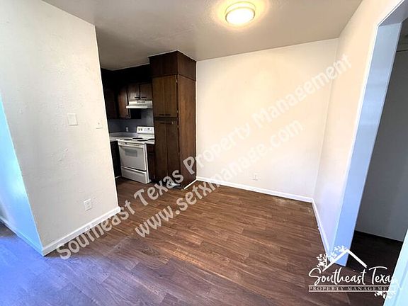 3rd image of 650 W Florida Ave #5