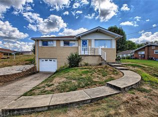 557 Hemlock St, Greensburg, PA 15601