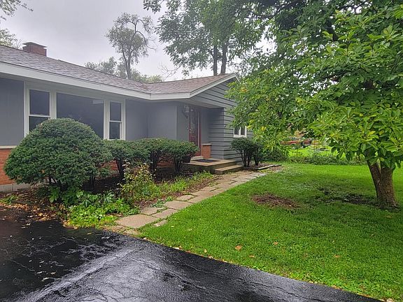 2nd image of 3S280 Home Ave