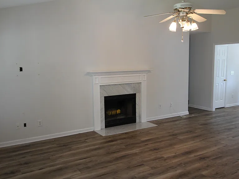 744 Ginglis Way — Photo 4