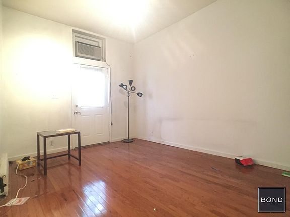 2nd image of 1386 Lexington Ave Frnt 1