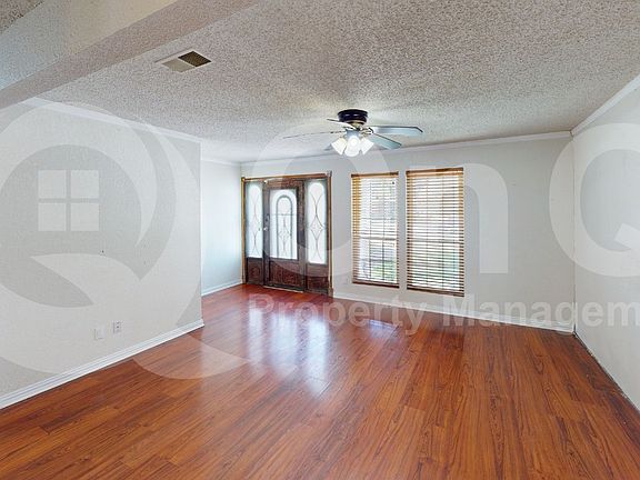 4th image of 2501 Yucca Ave