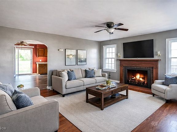 4th image of 8202 Navarre Rd SW