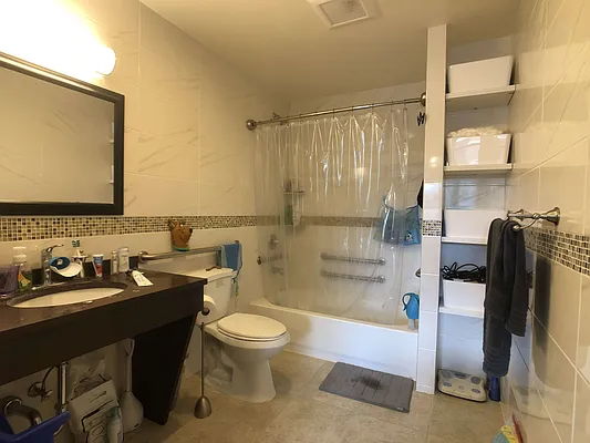 Rented by Compass | media 9