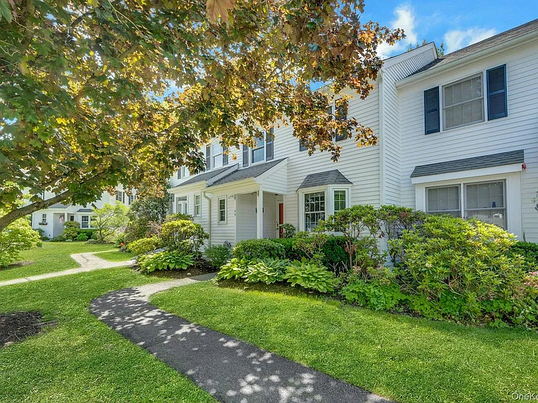 24 Briar Ct #A — Photo 34