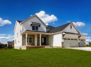 706 Isabella Dr, Mahomet, IL 61853