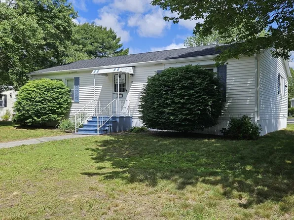 13 Silver Birch Ln, Kingston, MA 02364