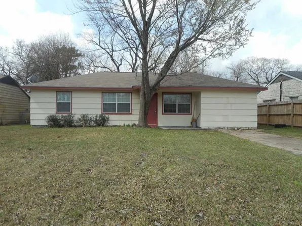 721 Champs St, Channelview, TX 77530