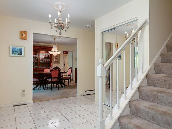 4th image of 29 Pine Forest Dr