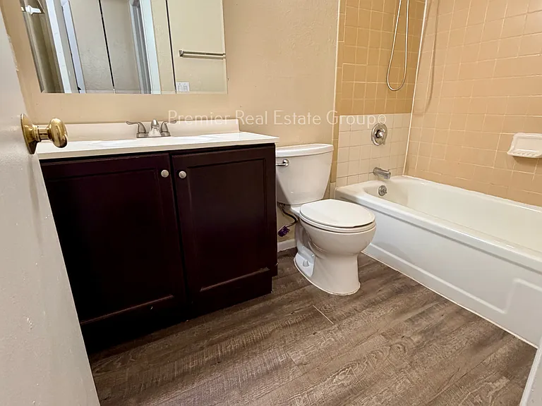 1466 Hathaway Dr #A — Photo 10