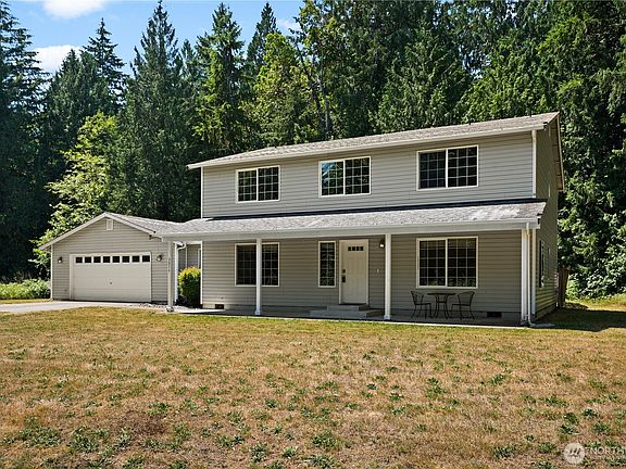 2nd image of 3014 175th Avenue NW