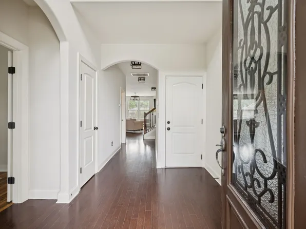 1102 Smokewood Way, Nashville, TN 37221