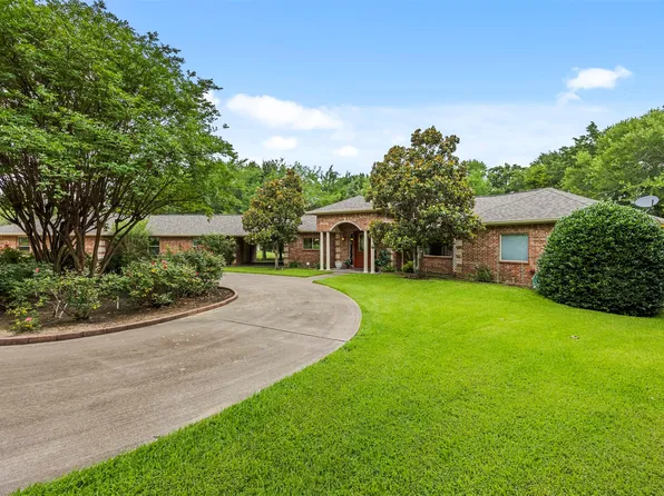 207 Tonkawa Trl, Corsicana, TX 75109