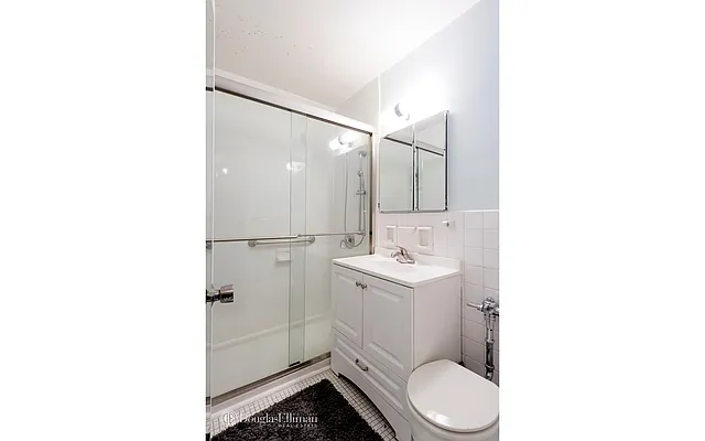 Sold by Douglas Elliman | media 17