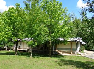 937 Springhill Rd, Paris, TN 38242