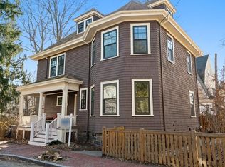 6 Exeter Park, Cambridge, MA 02140