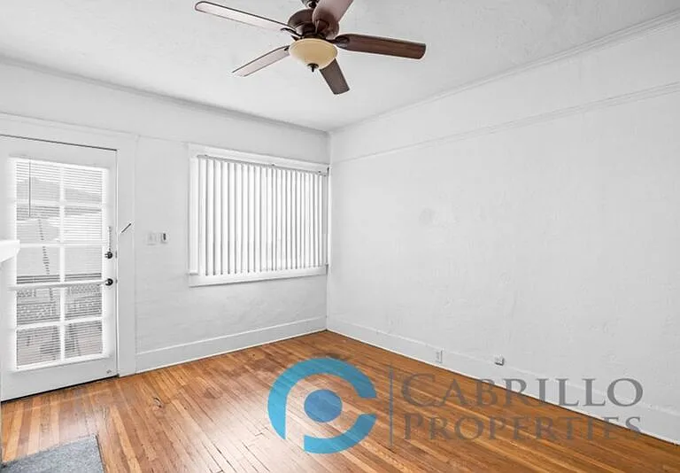 415 E Juniper St — Photo 6