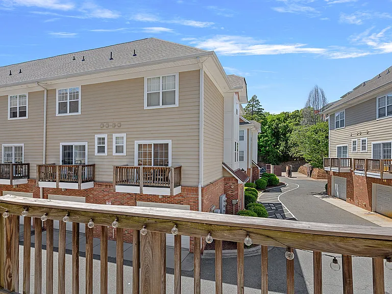 2632 Weddington Ave — Photo 30