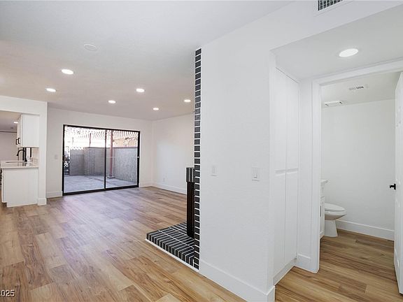 5th image of 2405 Pickwick Dr #55