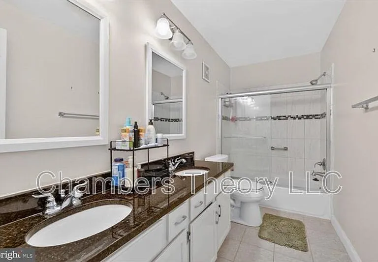 939 S Scott St #1 — Photo 17